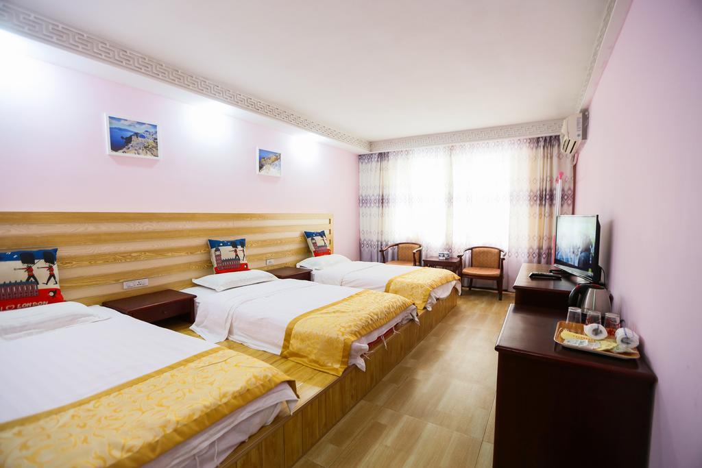 Fawlty Towers Hotel Yangshuo Zewnętrze zdjęcie